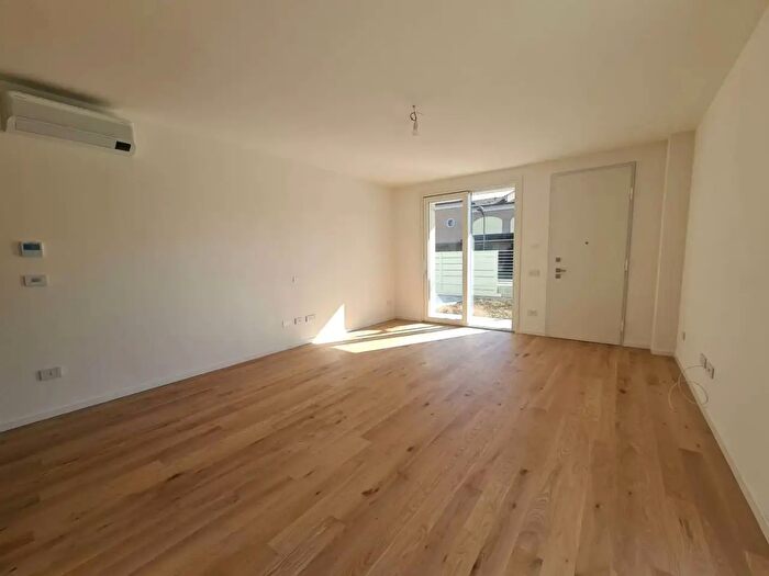 Casa con 5 locali in vendita in Rubiera