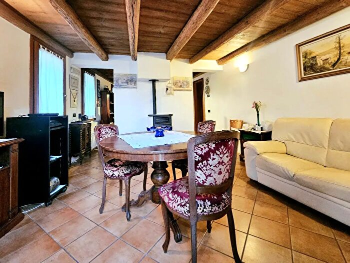Casa quadrilocale in vendita in Via Ponticelli, Granze