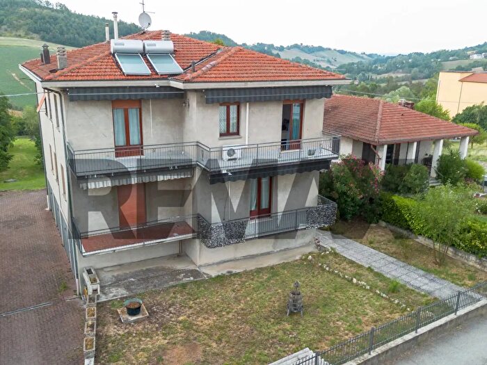 Appartamento quadrilocale in vendita in Via Bellaria, Salsomaggiore Terme