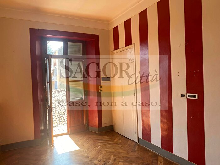 Appartamento con 5 locali in affitto in Via Buniva, Pinerolo