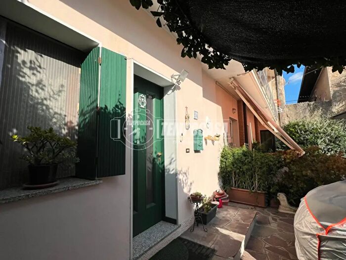 Appartamento quadrilocale in vendita in Via Colombere, Palazzolo Sull'Oglio