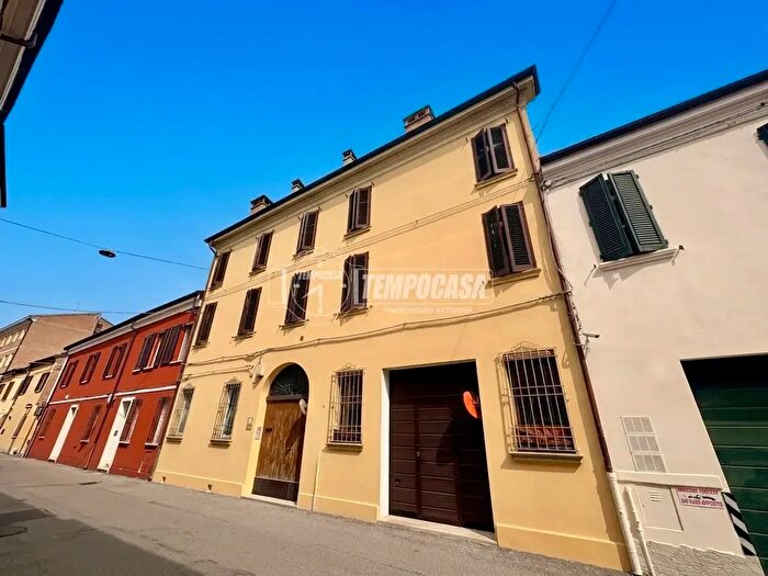 Appartamento quadrilocale in vendita in Via Carlo Mayr, Ferrara