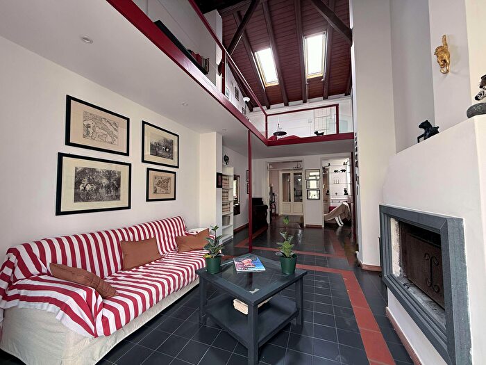 Appartamento con 5 locali in affitto in Via Riviera Dionisio, Siracusa