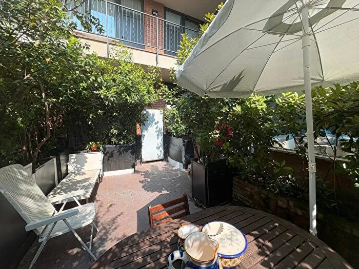 Appartamento bilocale in vendita in Via Mecenate, Milano