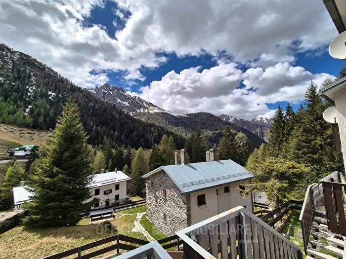 Casa quadrilocale in vendita in Gerola Alta