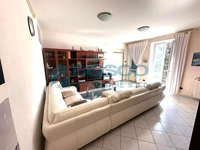 Appartamento con 5 locali in vendita in Viale Giovanni Amendola, La Spezia