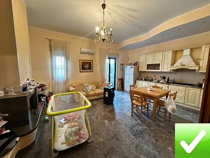 Appartamento con 5 locali in vendita in Reggio Calabria