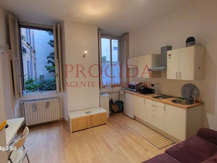 Appartamento monolocale in affitto in Via Castel Morrone, Indipendenza, Milano