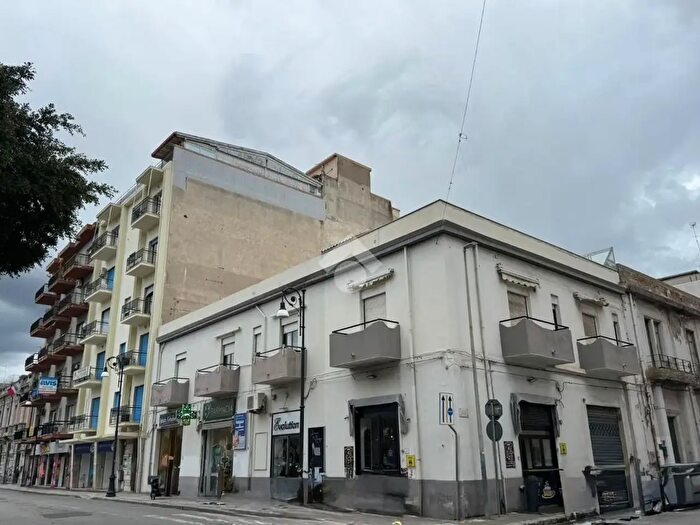 Appartamento trilocale in vendita in Via Caprera, Reggio Calabria