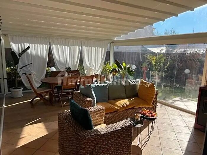 Casa con 6 locali in vendita in Via Oceano Atlantico, Santa Marinella