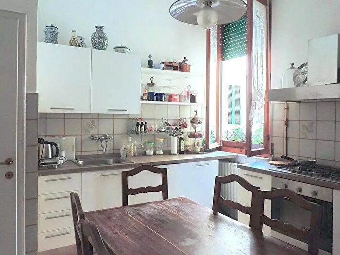 Appartamento con 5 locali in vendita in Viareggio