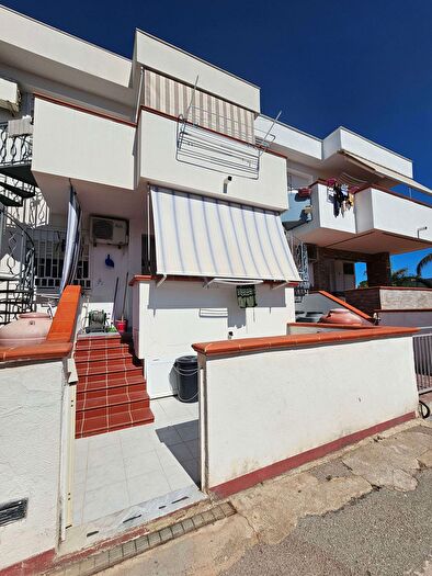 Appartamento trilocale in vendita in Carini