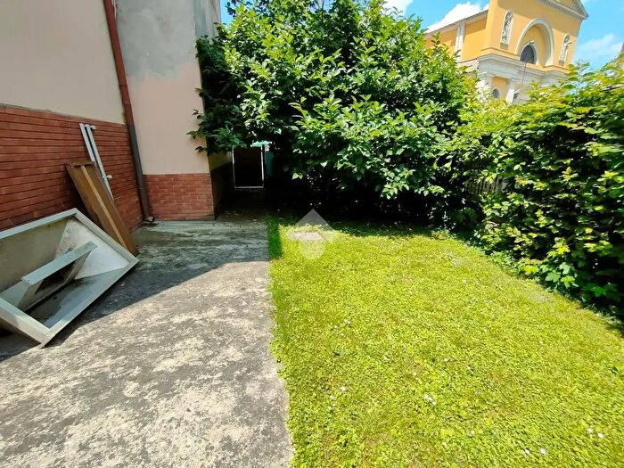 Casa con 5 locali in vendita in Strada Provinciale per Golese, Torrile