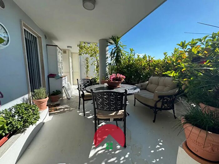 Appartamento con 5 locali in vendita in Via Einaudi, Matera