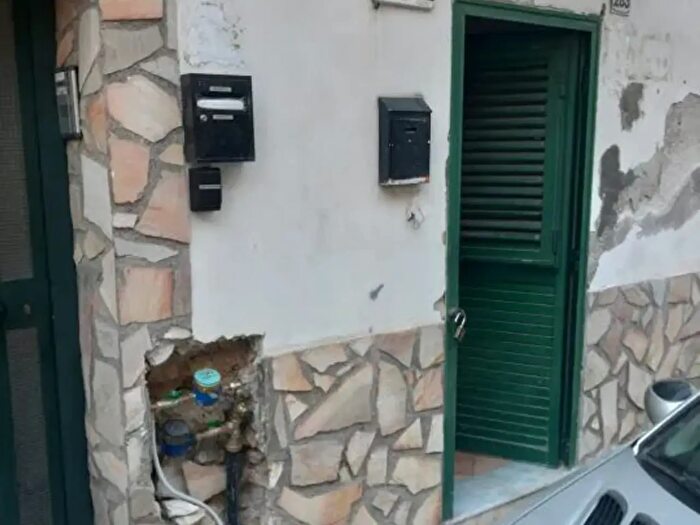 Appartamento trilocale in vendita in Palermo
