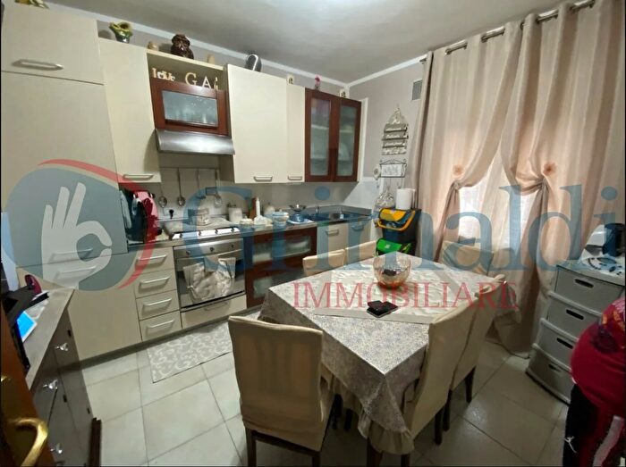 Appartamento quadrilocale in vendita in Viale Roma, Massa