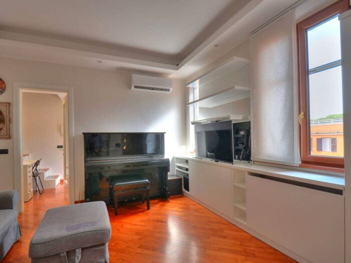 Casa trilocale in affitto in Viale Parioli, Parioli, Roma