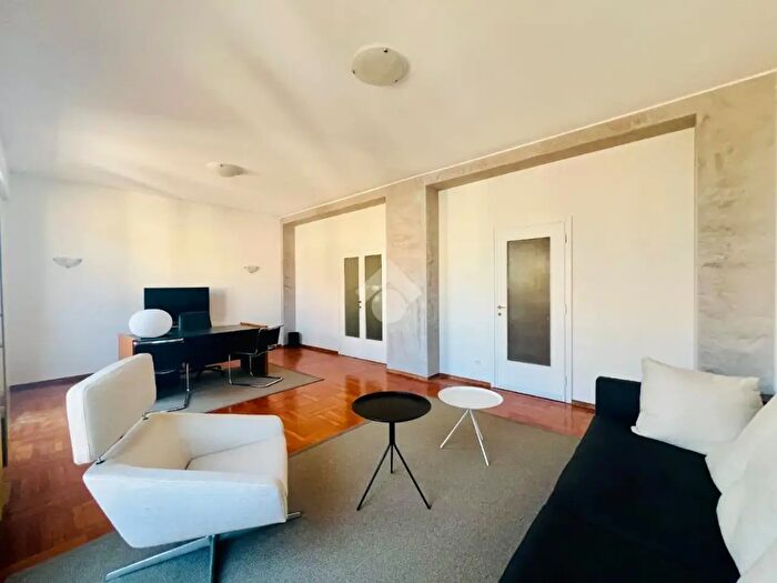 Appartamento quadrilocale in vendita in Via Bellalancia, Mantova