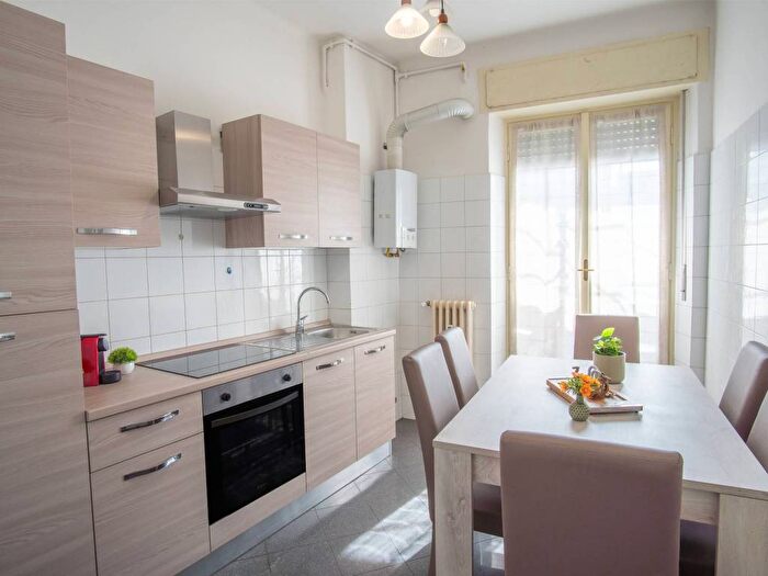 Appartamento trilocale in affitto in Viale Murillo, San Siro, Milano