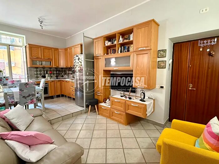 Appartamento bilocale in vendita in Via Benedetto Cairoli Patriota B, Napoli