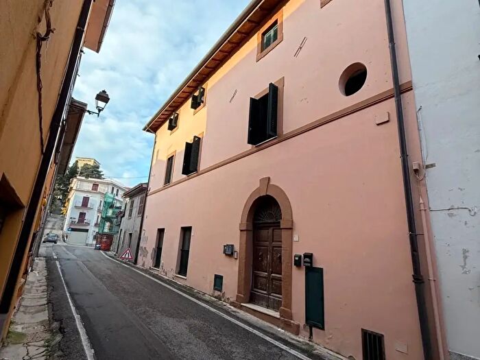 Appartamento con 6 locali in vendita in Torrice