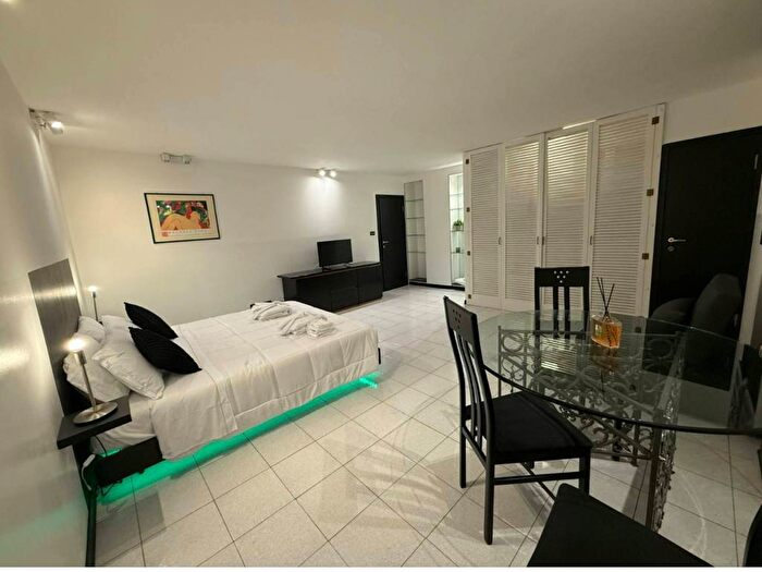 Appartamento monolocale in affitto in Via Guglielmo Oberdan, Centro Storico, Bologna