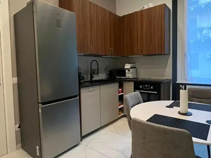 Appartamento bilocale in affitto in Via Federico Confalonieri, Milano