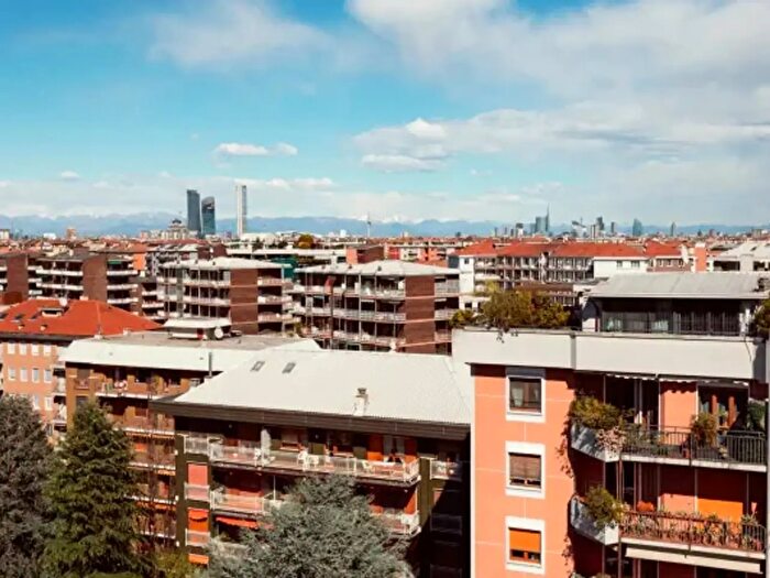 Appartamento quadrilocale in vendita in Via Rosa Marelli Vergani, Milano