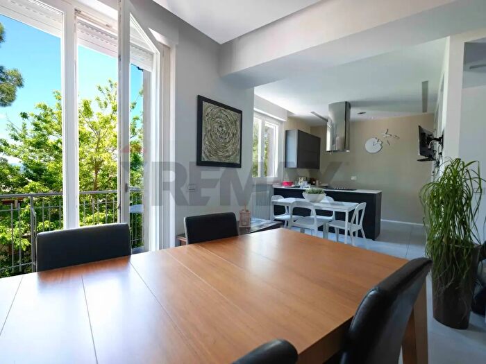 Appartamento con 5 locali in vendita in Via Alcide De Gasperi, Cupramontana