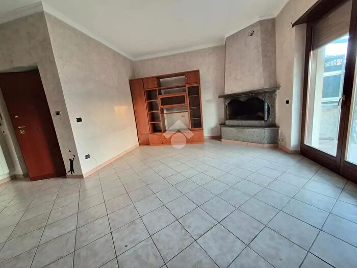 Appartamento quadrilocale in vendita in Via Scirea, Labico