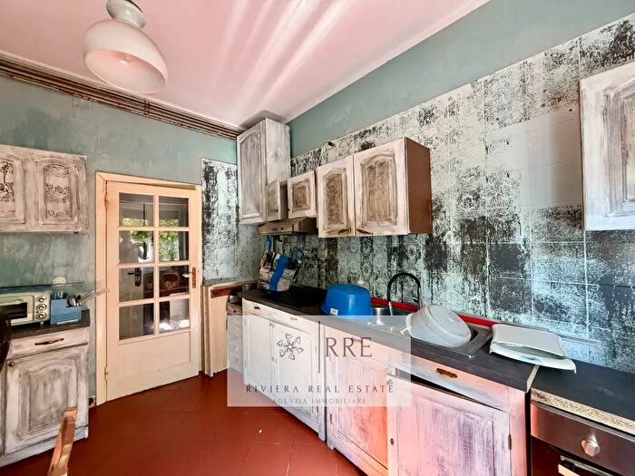 Appartamento bilocale in vendita in Via Accame, Pietra Ligure