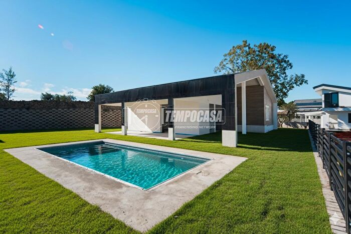 Casa quadrilocale in vendita in Via di Gobbi, Formello