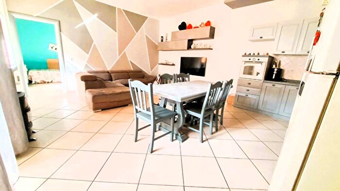 Appartamento quadrilocale in vendita in Via S Raffaello, Lusciano