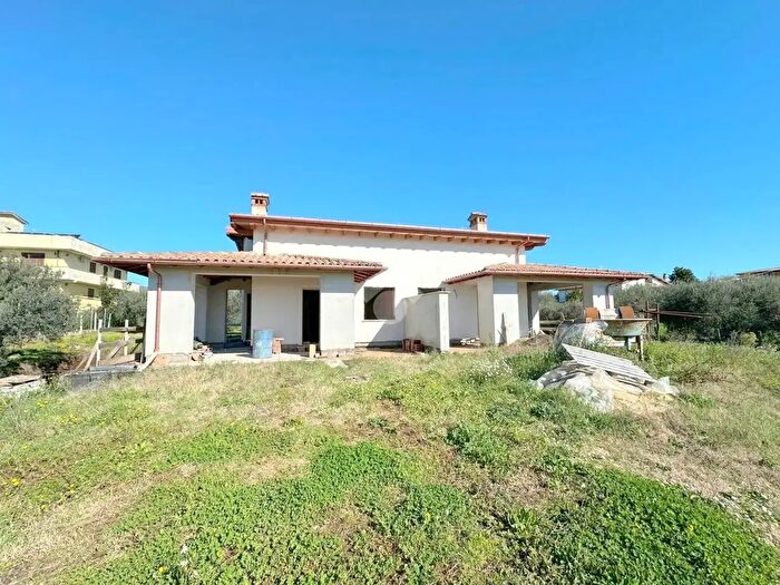 Casa con 5 locali in vendita in Via Cinelli, Velletri