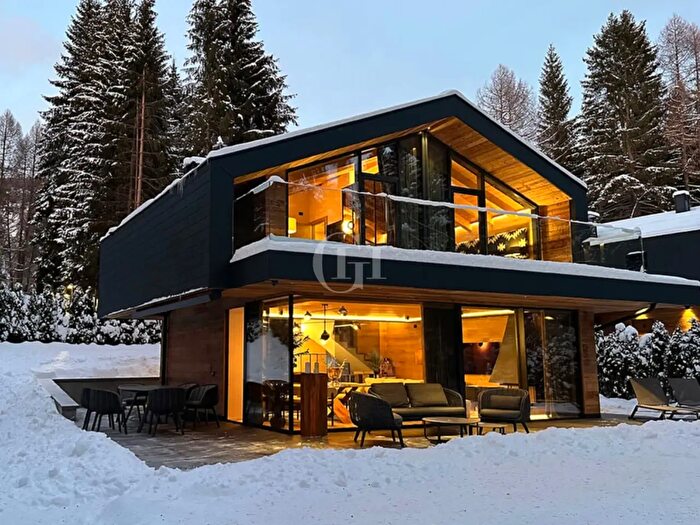 Casa trilocale in vendita in Via Valonat, Predazzo