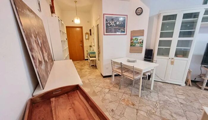 Appartamento bilocale in vendita in Passo del Canneto Rapallo, Rapallo