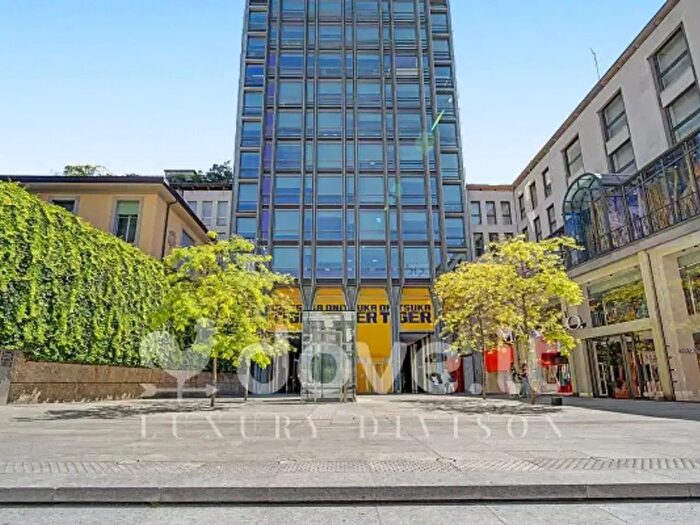 Appartamento bilocale in vendita in Piazza del Liberty, Milano