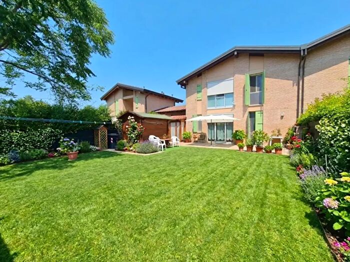 Casa con 6 locali in vendita in Via Achille Ferrari d, Castelnuovo Rangone
