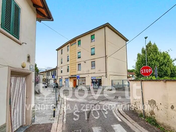 Appartamento quadrilocale in vendita in Via di Brozzi, Firenze