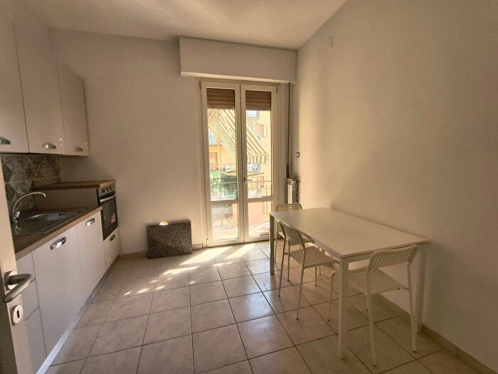 Appartamento quadrilocale in affitto in Via Vittorio Alfieri, Sesto Città, Sesto Fiorentino