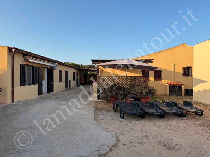 Casa trilocale in affitto in La Maddalena