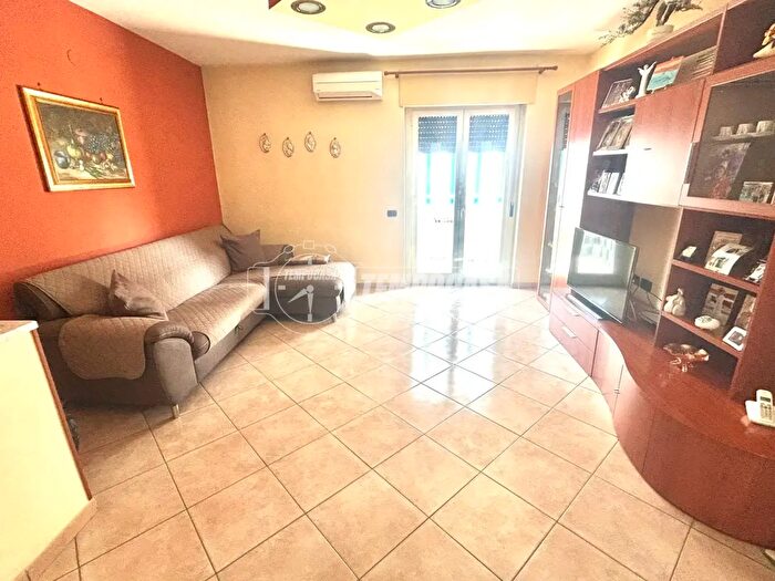 Appartamento trilocale in vendita in Casalnuovo Di Napoli