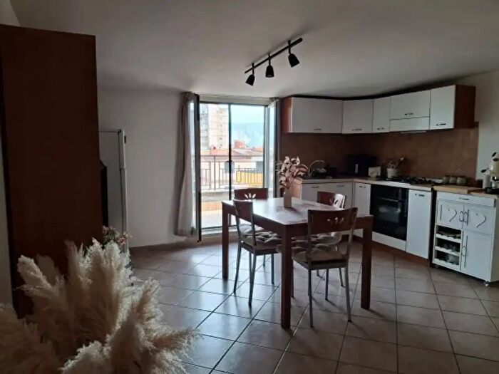 Appartamento bilocale in affitto in Via Roma, Mariglianella