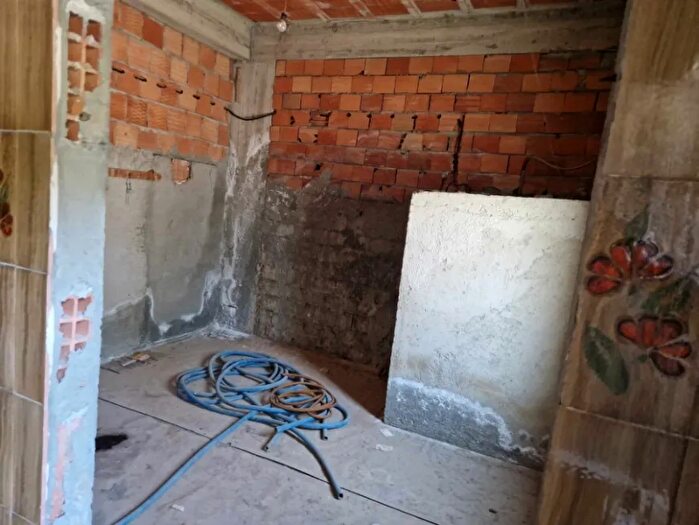 Casa con 7 locali in vendita in Montebello Jonico