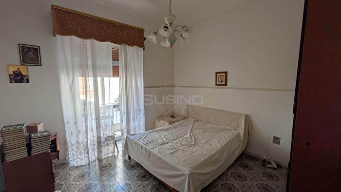 Casa con 7 locali in vendita in Via Giuliano, Floridia