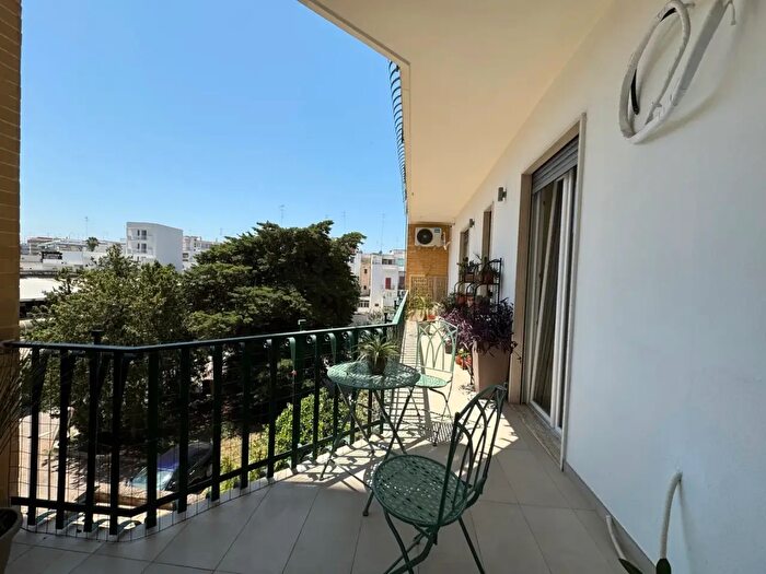 Appartamento con 7 locali in vendita in Via Luigi Sturzo, Lecce