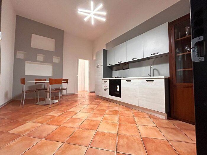 Appartamento trilocale in affitto in Via Volturno, Ospedale Volturno, Parma