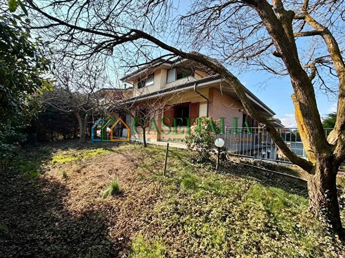 Casa con 6 locali in vendita in Strada Antica di Buttigliera Alta, Rosta