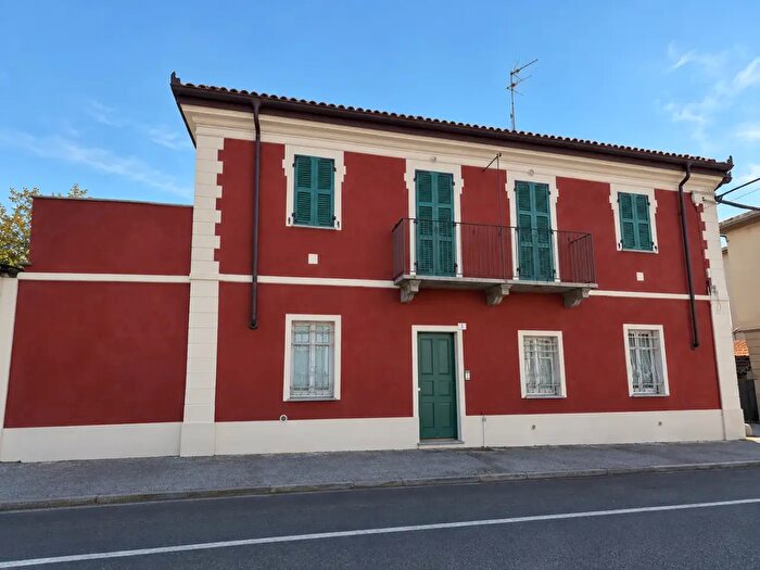 Casa con 5 locali in vendita in Via Sant'Agostino, Saluzzo