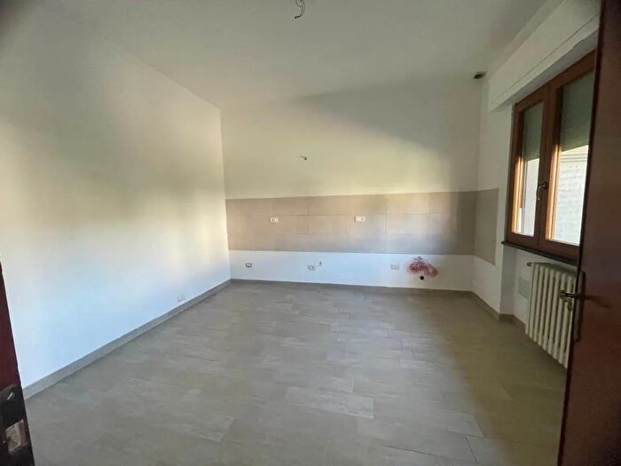 Appartamento con 5 locali in affitto in Buggiano